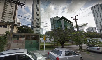 Imagem de fundo do condomínio Condomínio Do Edifício Oliveira Santos - Casa Forte - Recife - PE