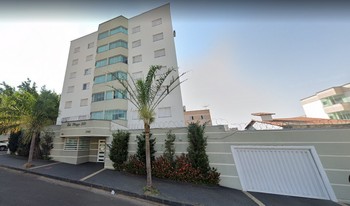 Imagem de fundo do condomínio Condomínio Do Edifício Plaza 300 - Santa Mônica - Uberlândia - MG