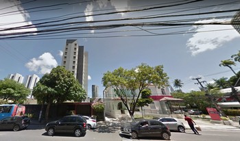 Imagem de fundo do condomínio Condomínio Do Edifício Príncipe De Gales - Casa Forte - Recife - PE