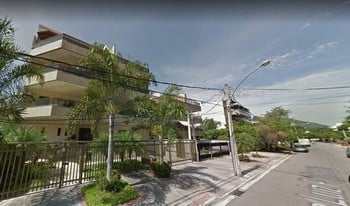 Imagem de fundo do condomínio Condomínio Do Edifício Solar Das Andorinhas - Recreio Dos Bandeirantes - Rio De Janeiro - RJ