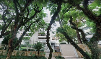 Imagem de fundo do condomínio Condomínio Do Edifício Villaggio Monte Bianco - Petrópolis - Porto Alegre - RS