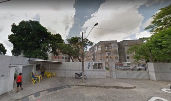 Imagem de fundo do condomínio Condomínio Do Residêncial Gregório Bezerra - Várzea - Recife - PE