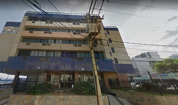 Imagem de fundo do condomínio Condomínio Edf Farol Barra - Flat - Salvador - BA
