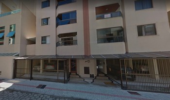 Imagem de fundo do condomínio Condomínio Adalmar - Meia Praia - Itapema - SC