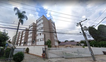 Imagem de fundo do condomínio Condomínio Barão Do Amazonas - Cabral - Curitiba - PR