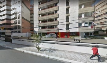 Imagem de fundo do condomínio Condomínio Charles Chaplin - Ponta Verde - Maceió - AL