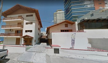 Imagem de fundo do condomínio Condomínio Cintia Cinara - Meia Praia - Itapema - SC