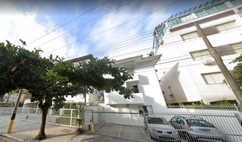 Imagem de fundo do condomínio Condomínio Colônial - Enseada - Guarujá - SP