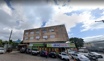 Imagem de fundo do condomínio Condomínio Dois Irmãos - Vila Ipiranga - Porto Alegre - RS