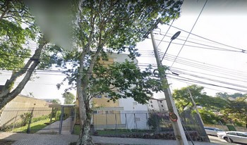 Imagem de fundo do condomínio Condomínio Dona Emília Garmatter - Mercês - Curitiba - PR