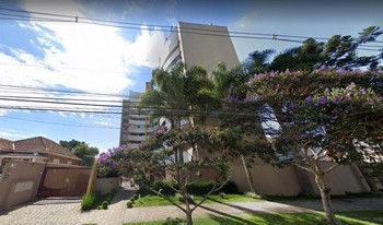 Imagem de fundo do condomínio Condomínio Dona Luzia - água Verde - Curitiba - PR