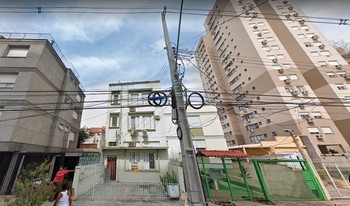 Imagem de fundo do condomínio Condomínio Dr B Fontes - Santana - Porto Alegre - RS