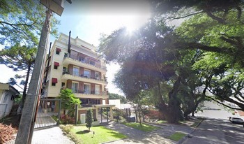 Imagem de fundo do condomínio Condomínio Golden Green - Mercês - Curitiba - PR