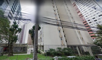 Imagem de fundo do condomínio Condomínio Gonçalves Dias - Bigorrilho - Curitiba - PR