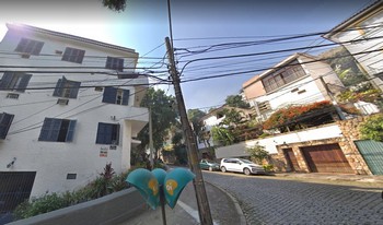 Imagem de fundo do condomínio Condomínio Grumari - Tijuca - Rio De Janeiro - RJ