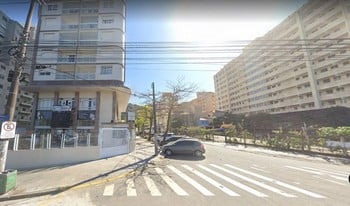 Imagem de fundo do condomínio Condomínio Iberê - Gonzaga - Santos - SP