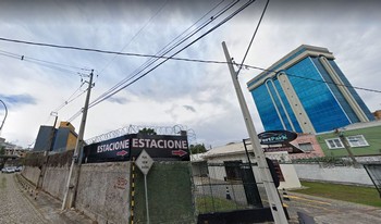 Imagem de fundo do condomínio Condomínio Ilha Do árvoredo - Alto Da Glória - Curitiba - PR