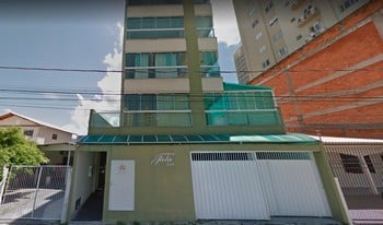 Imagem de fundo do condomínio Condomínio Ilota - Meia Praia - Itapema - SC