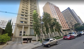 Imagem de fundo do condomínio Condomínio Jardim Europa - água Verde - Curitiba - PR