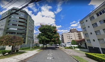 Imagem de fundo do condomínio Condomínio José Henrique - Vila Izabel - Curitiba - PR