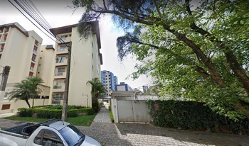 Imagem de fundo do condomínio Condomínio La Mirada - Alto Da Glória - Curitiba - PR
