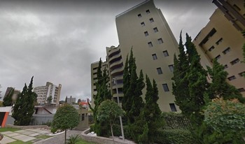 Imagem de fundo do condomínio Condomínio Lalique - Seminário - Curitiba - PR