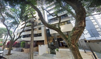 Imagem de fundo do condomínio Condomínio Lion D'or - Mercês - Curitiba - PR