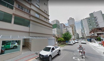 Imagem de fundo do condomínio Condomínio Liverpool House - Meia Praia - Itapema - SC