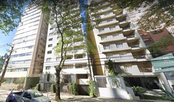 Imagem de fundo do condomínio Condomínio Lyon - Bigorrilho - Curitiba - PR