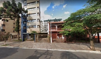 Imagem de fundo do condomínio Condomínio Monte Real - São João - Porto Alegre - RS