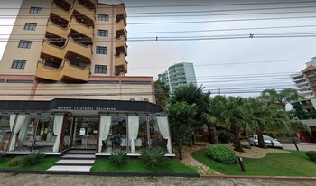 Imagem de fundo do condomínio Condomínio Paraíso - Meia   Praia - Itapema - SC