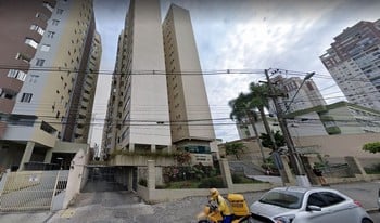 Imagem de fundo do condomínio Condomínio Parque Residêncial Solimões - Portão - Curitiba - PR