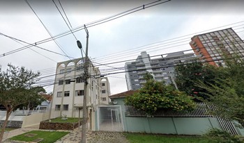 Imagem de fundo do condomínio Condomínio Petit Village - água Verde - Curitiba - PR