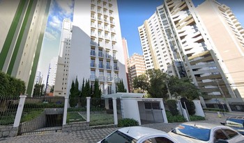 Imagem de fundo do condomínio Condomínio Petrópolis - Batel - Curitiba - PR