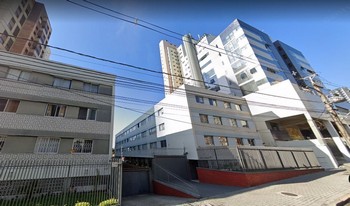 Imagem de fundo do condomínio Condomínio Petrópolis - Cabral - Curitiba - PR