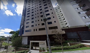 Imagem de fundo do condomínio Condomínio Piet Mondrian - Bigorrilho - Curitiba - PR