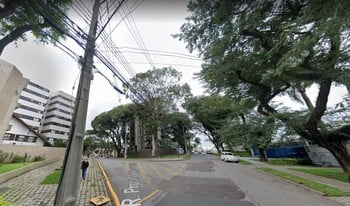 Imagem de fundo do condomínio Condomínio Pinheiros Ii - Portão - Curitiba - PR