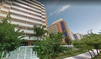 Imagem de fundo do condomínio Condomínio Plaza Riviera - Riviera De São Lourenço - Bertioga - SP