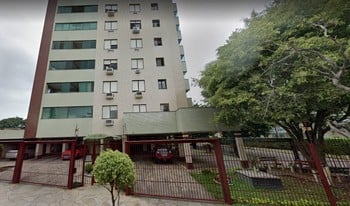 Imagem de fundo do condomínio Condomínio Porto Seguro - Vila Ipiranga - Porto Alegre - RS