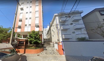 Imagem de fundo do condomínio Condomínio Queluz Iii - Campo Grande - Santos - SP