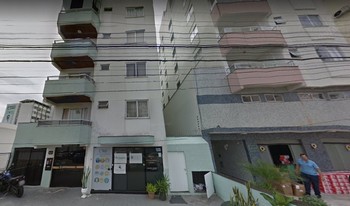 Imagem de fundo do condomínio Condomínio Residêncial 3 2 3 - Centro - Balneário Camboriú - SC