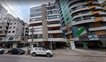 Imagem de fundo do condomínio Condomínio Residêncial Center Lorenz Iii - Meia Praia - Itapema - SC
