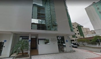 Imagem de fundo do condomínio Condomínio Residêncial E Comercial Porto Verano Residence - Centro - Balneário Camboriú - SC