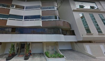 Imagem de fundo do condomínio Condomínio Residêncial Elissa - Meia Praia - Itapema - SC