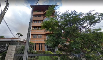 Imagem de fundo do condomínio Condomínio Residêncial Guaraúna - Juvevê - Curitiba - PR