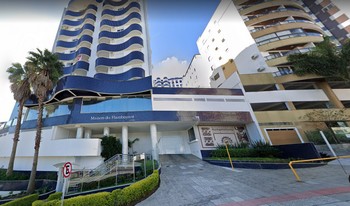 Imagem de fundo do condomínio Condomínio Residêncial Maison Du Flamboyant - Itacorubi - Florianópolis - SC