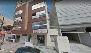 Imagem de fundo do condomínio Condomínio Residêncial Veleiros - Meia Praia - Itapema - SC