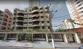 Imagem de fundo do condomínio Condomínio Royal Garden - Enseada - Guarujá - SP