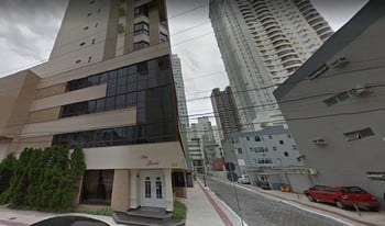 Imagem de fundo do condomínio Condomínio Solar Grimaldi - Centro - Balneário Camboriú - SC