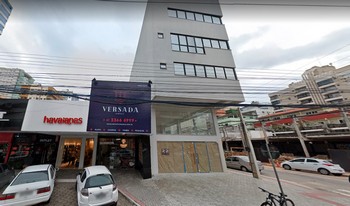 Imagem de fundo do condomínio Condomínio Tony Radeke - Meia Praia - Itapema - SC